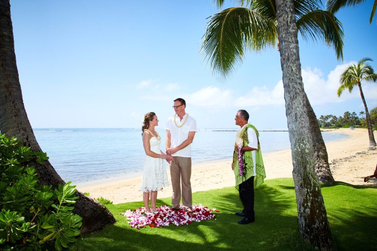 Hawaii wedding at Waialae beach.