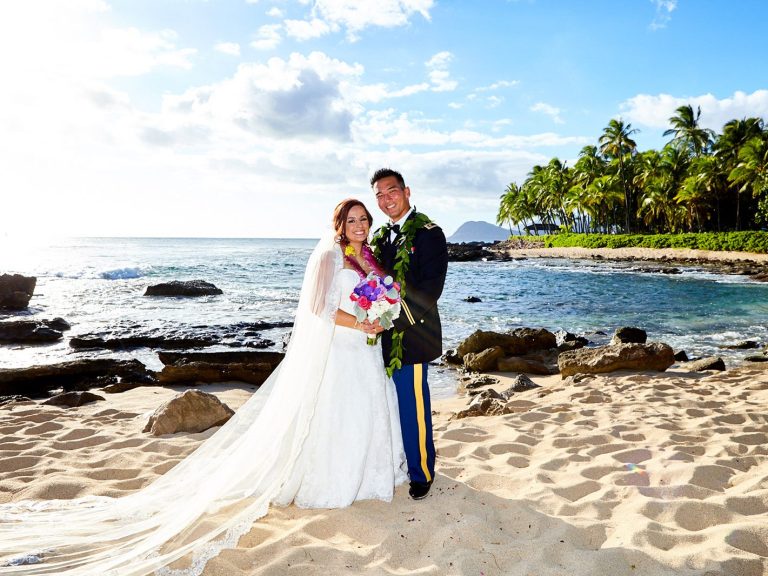 Hawaii wedding & vow renewal at North Shore.