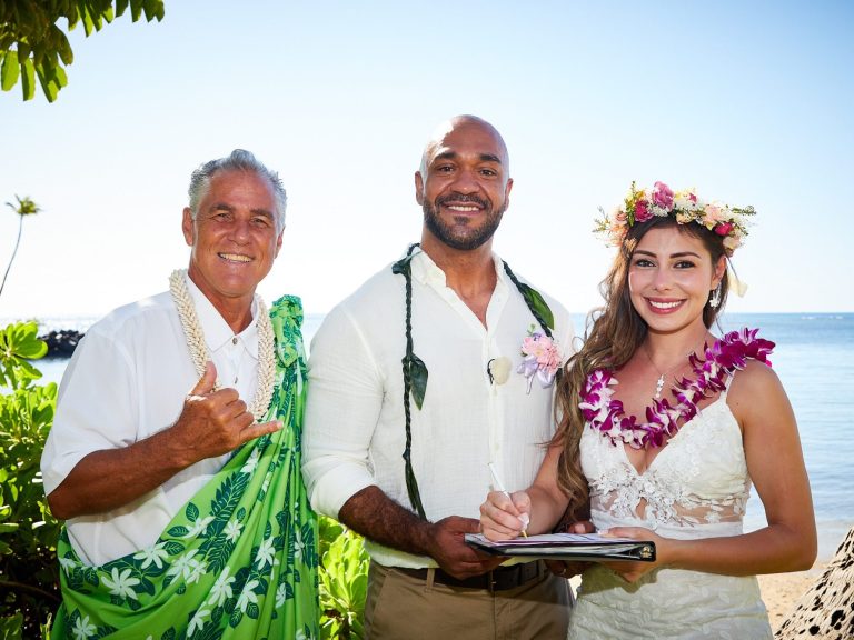 Hawaiian beach weddings