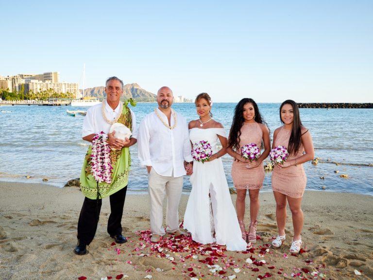 Hawaii wedding at Magic Island. Hawaii wedding at Magic Island.